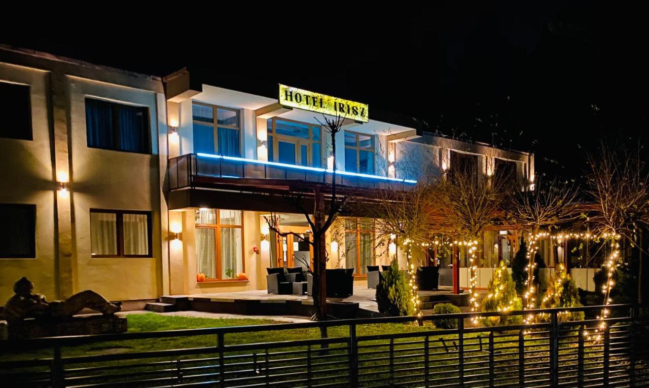 Hotel Irisz Nyiregyhaza Luaran gambar