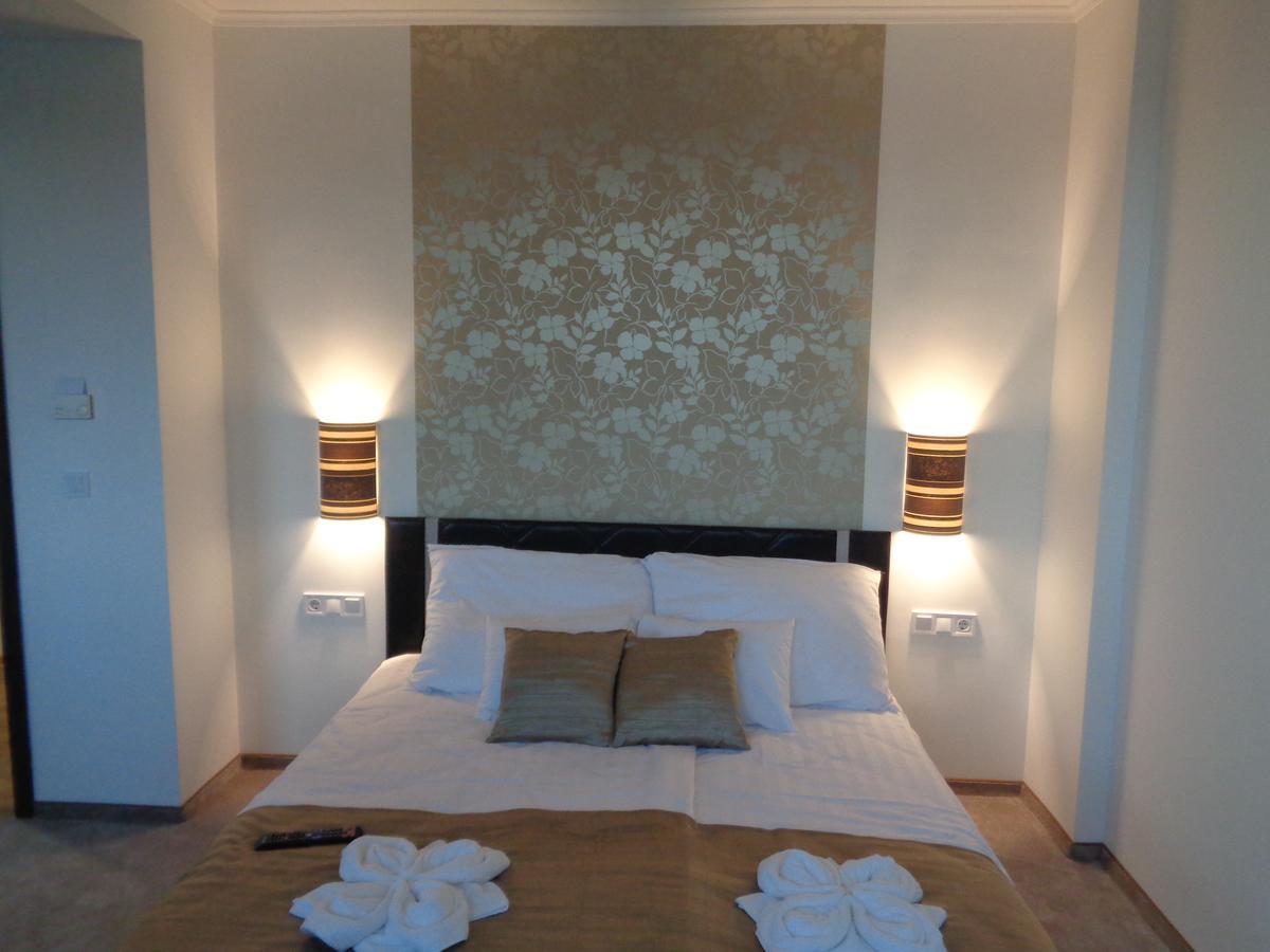 Hotel Irisz Nyiregyhaza Luaran gambar